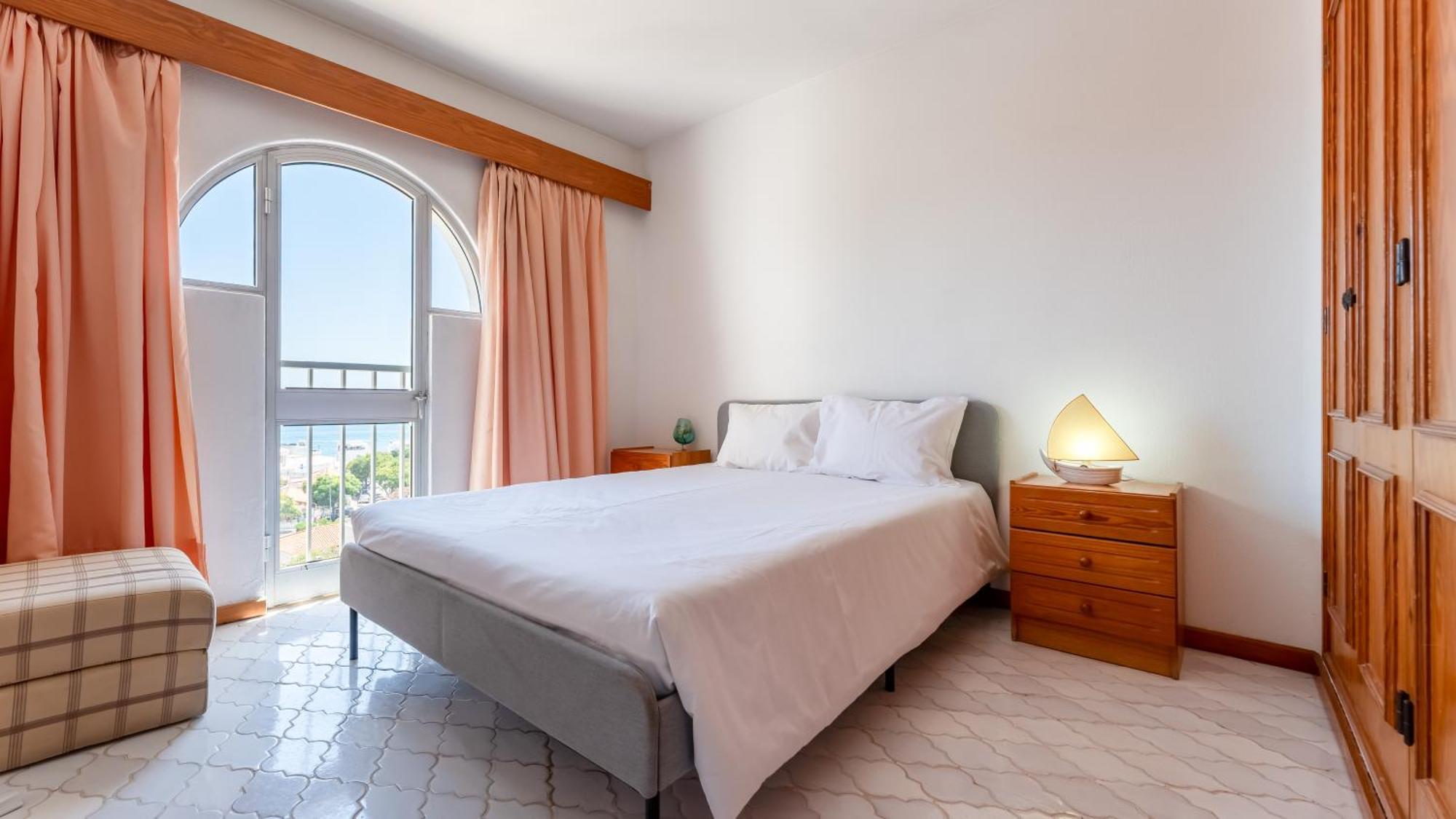 Typical T2 In Albufeira W/ Balcony By Lovelystay المظهر الخارجي الصورة